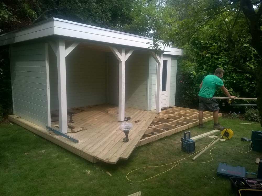 building a residential summer house