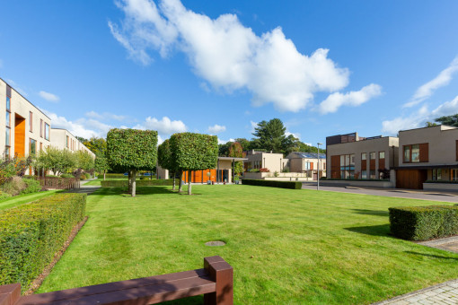 Well maintained grounds at Cliveden Village