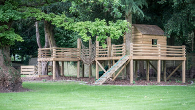 bespoke treehouse and play area